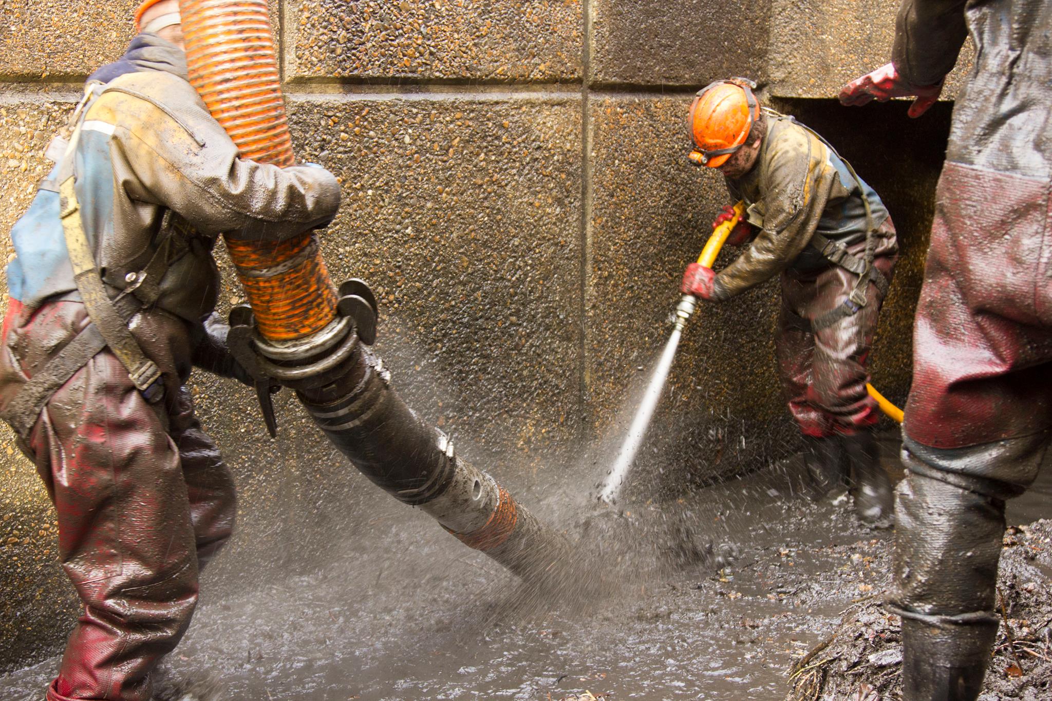 UK Tunnel & Culvert Specialists - Cleaning Services Image 2