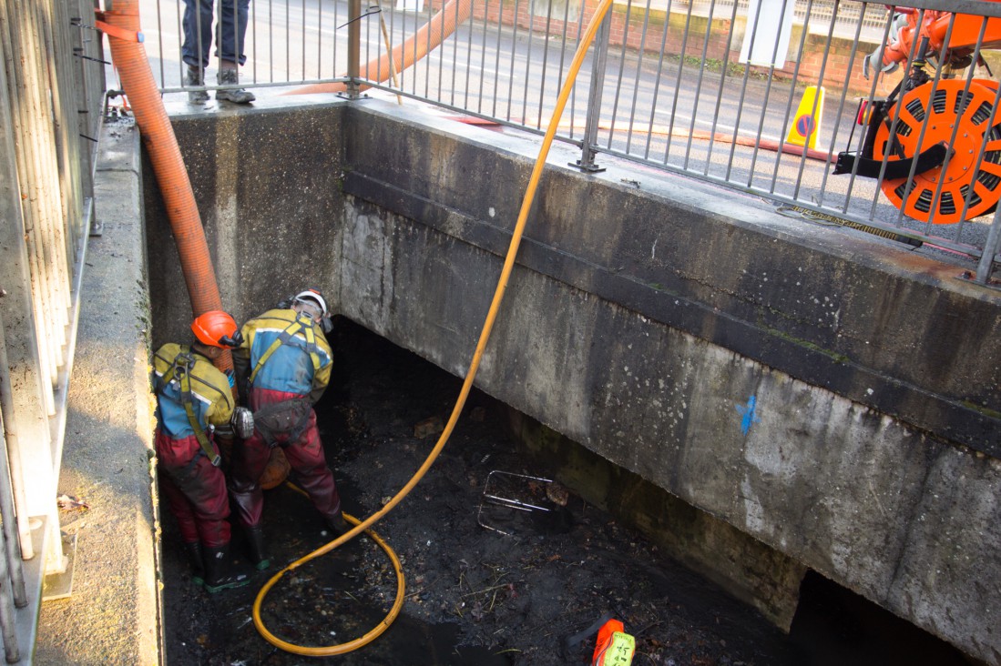 UK Tunnel & Culvert Specialists - Cleaning Services Image 6